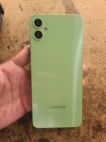 Samsung A05 64gb photo 2