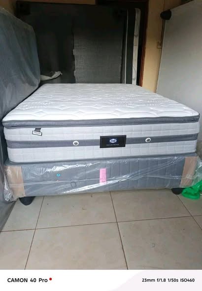 Double and Queen Beds photo 2