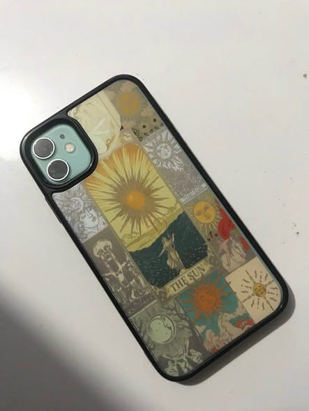 iPhone 11 photo 2