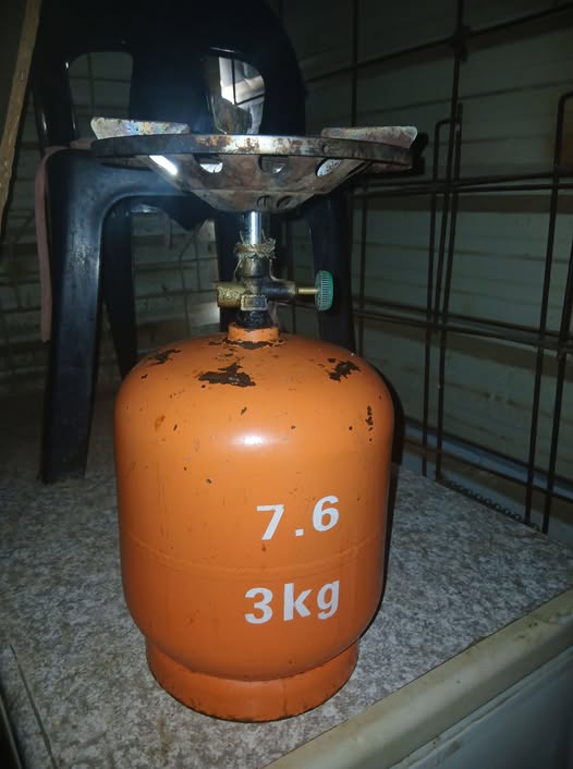 3 kg empty gas cylinder photo 1