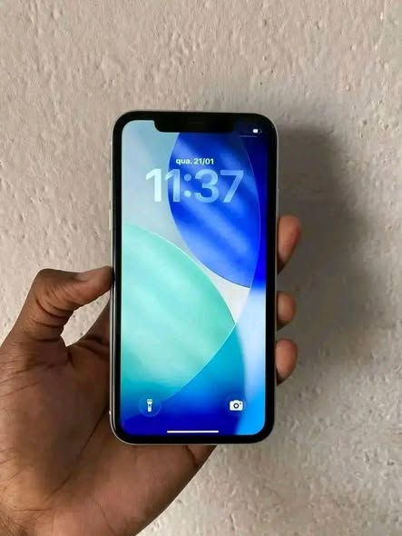 IPHONE 11 photo 1