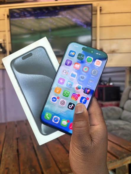 iPhone 15 pro photo 4