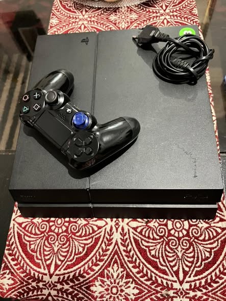 PS4 PRO photo 3