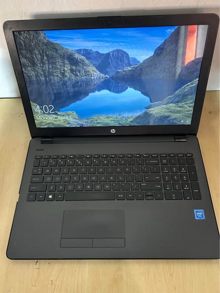 HP laptop photo 4