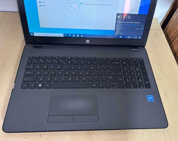 HP laptop photo 2