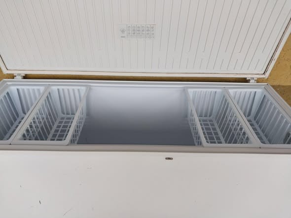 Defy deep freezer for sale 530L photo 4