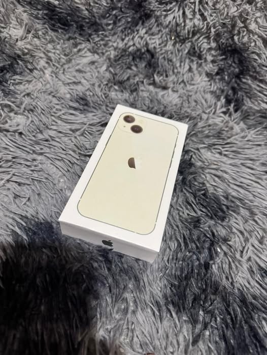 IPhone 13 photo 1