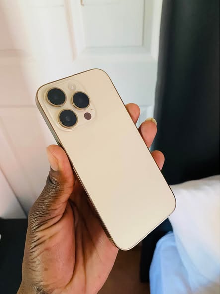 iPhone 14 Pro photo 3
