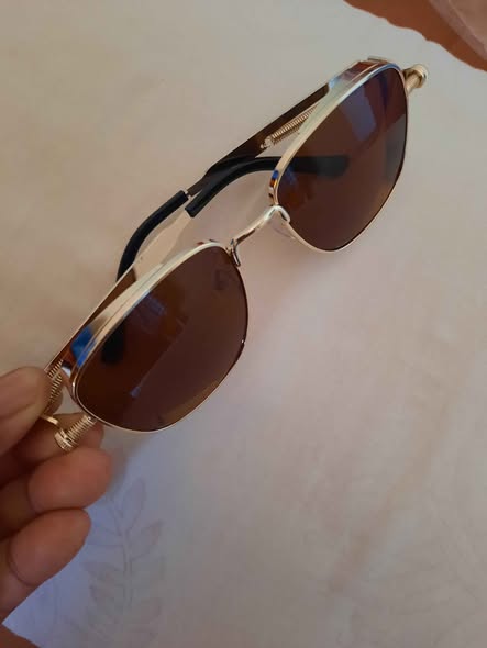 Sunglasses photo 4