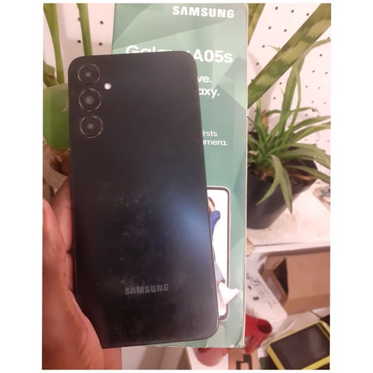 SAMSUNG GALAXY A05s photo 1