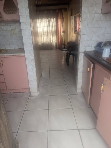 House for sale photo 3