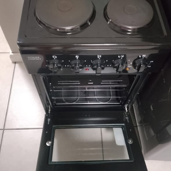 4 Plate Stove photo 1