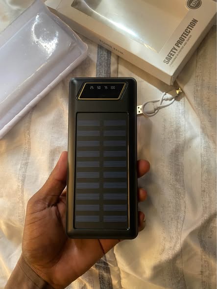 Solar power bank photo 3
