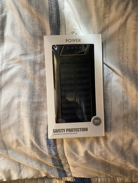 Solar power bank photo 1