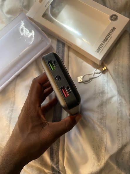 Solar power bank photo 4