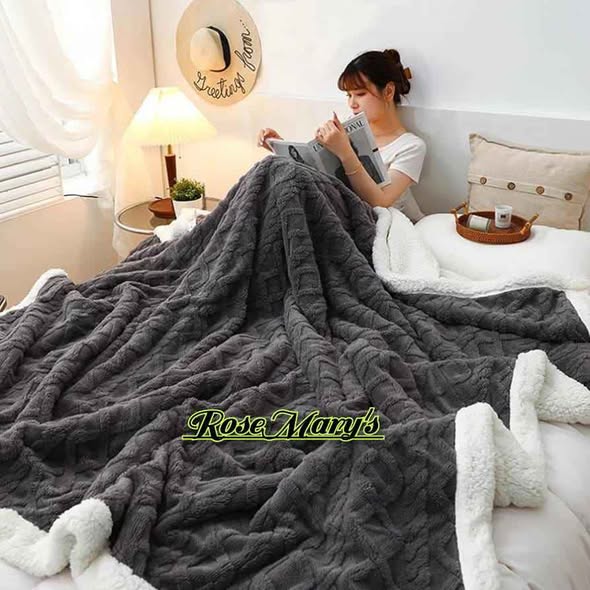 Throw blankets photo 1