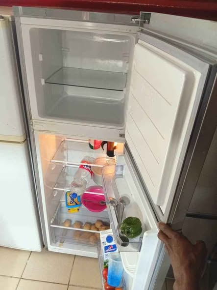Defy fridges photo 3