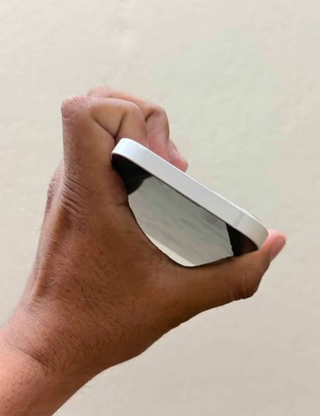 IPhone 13  128GB photo 3