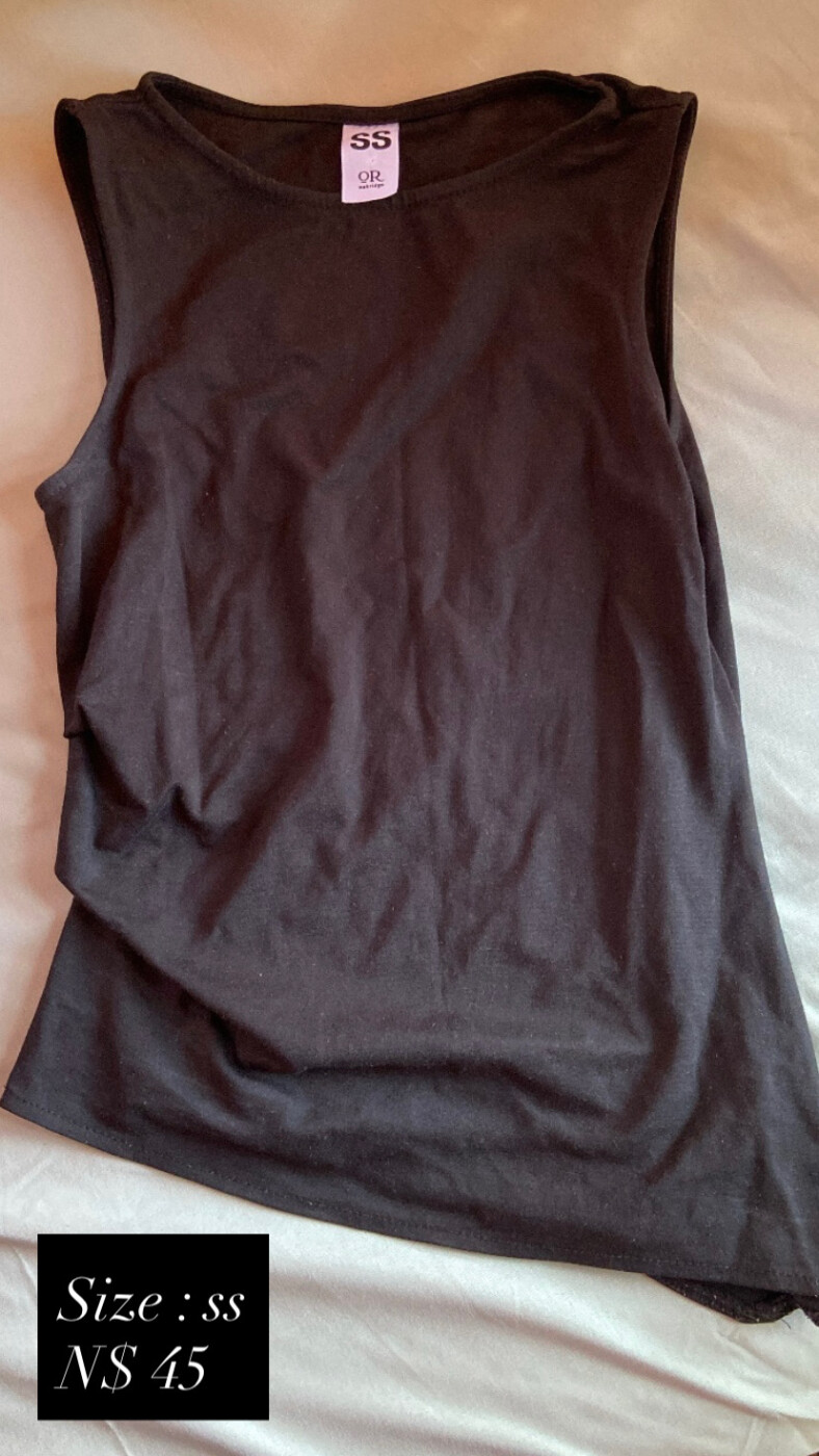 PreLoved  clothes photo 3