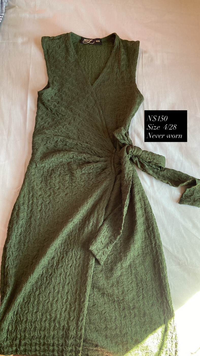 PreLoved  clothes photo 10