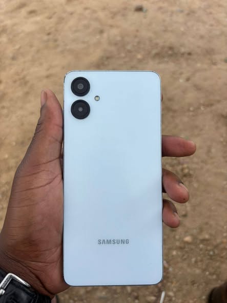 Samsung A06  64g photo 2