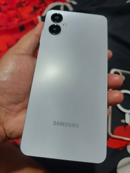 Samsung Galaxy A06  64gig photo 3