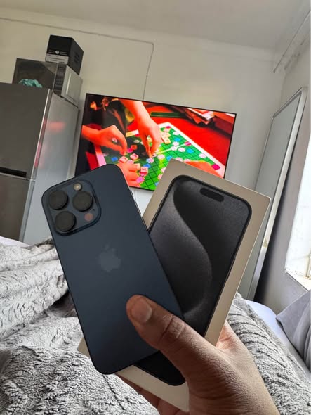 iPhone 15 pro photo 1