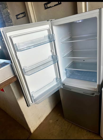 Hisense Fridge photo 3