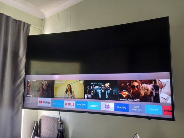 Samsung Curve 65" photo 4