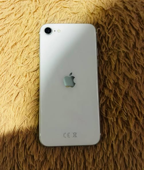 IPhone SE |128 GB photo 2