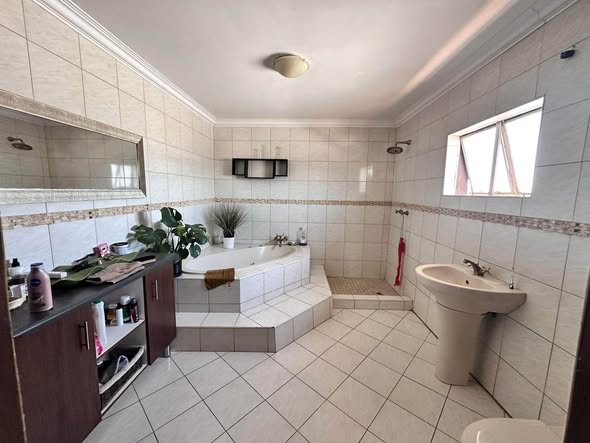 Home for sale photo 3