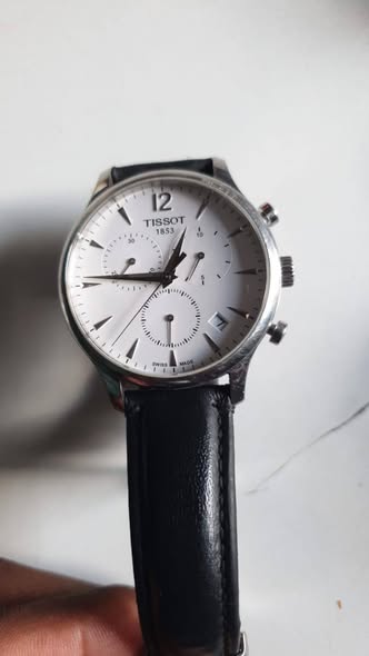 Luxury watch photo 1