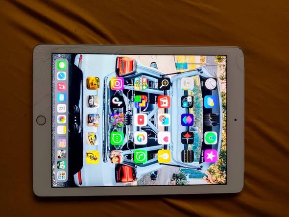 Ipad 6th generation photo 2