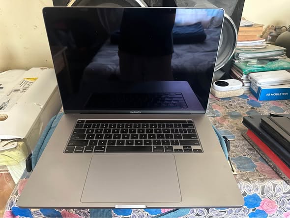 Mac book pro16 photo 3