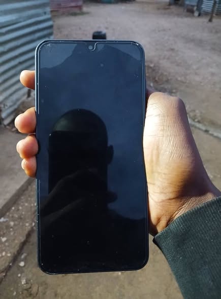 Samsung galaxy A16 128gig photo 2