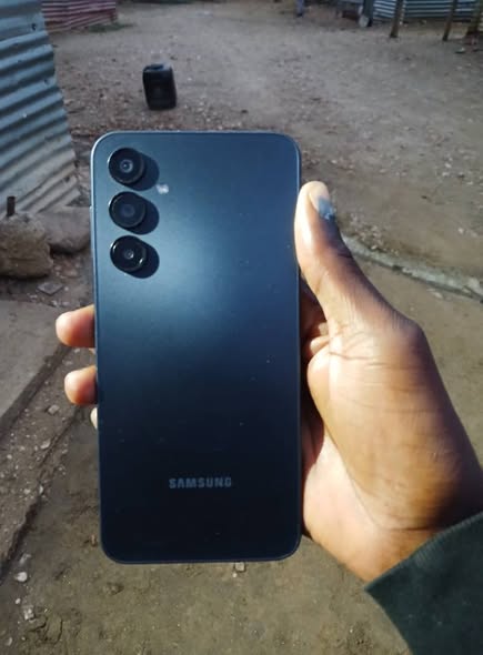 Samsung galaxy A16 128gig photo 3