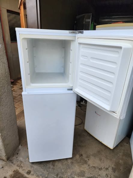 White KIC fridge photo 2