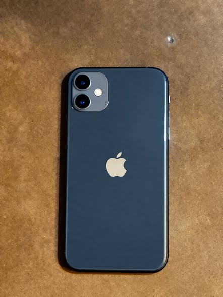 IPhone 11 photo 1