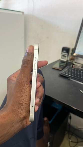 IPHONE 13(256GB) photo 2