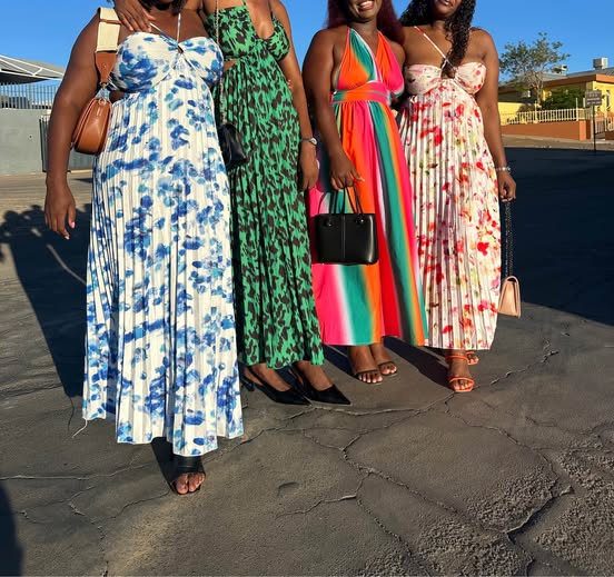 Maxi Dresses photo 1
