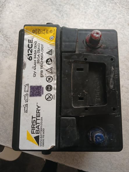 Car battery photo 2