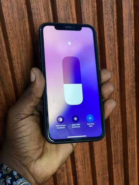 Iphone XR 64gb photo 2