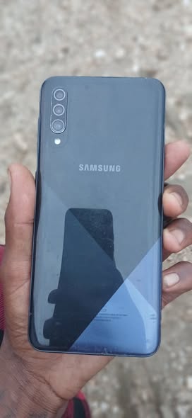 Samsung A30s photo 4
