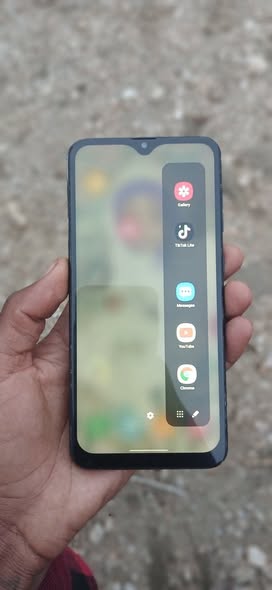 Samsung A30s photo 2