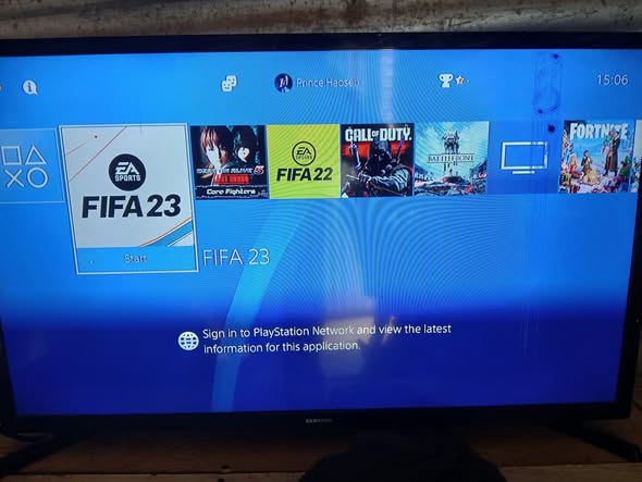 PS4 Slim photo 3