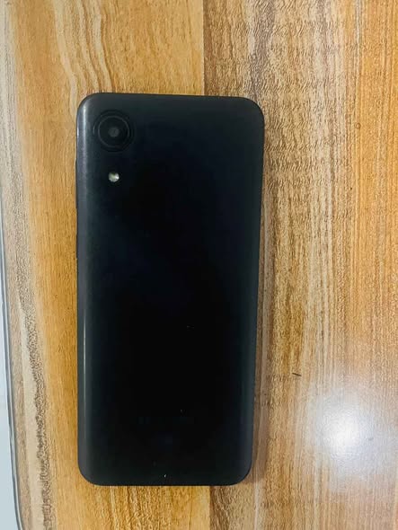 Samsung A03 photo 1