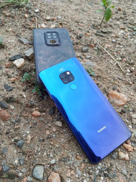 Huawei Mate 20 photo 1