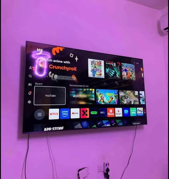 Hisense 75 inch Smart TV photo 1