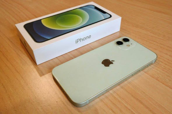 iPhone 12 photo 1
