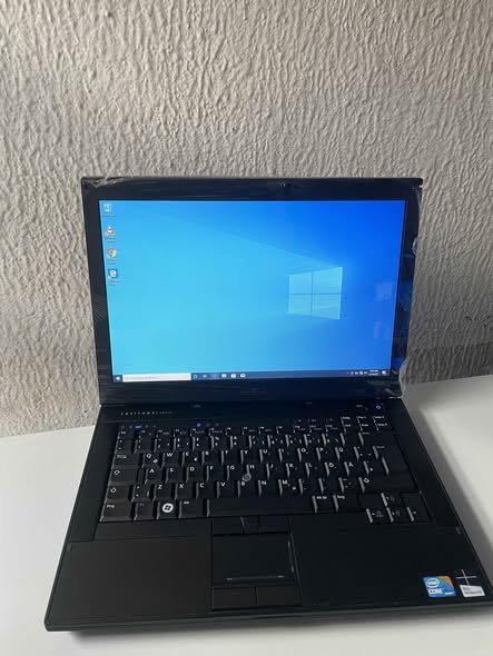 UK used Dell latitude E6410 distress photo 2